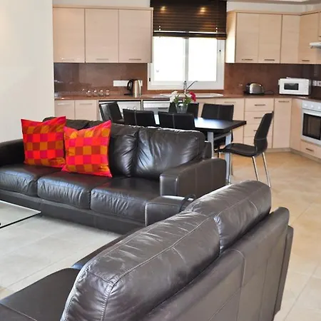 Rent Private 175 דירה